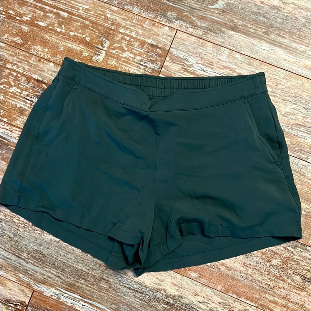 Old Navy Green Athletic Shorts with Tailored Fit